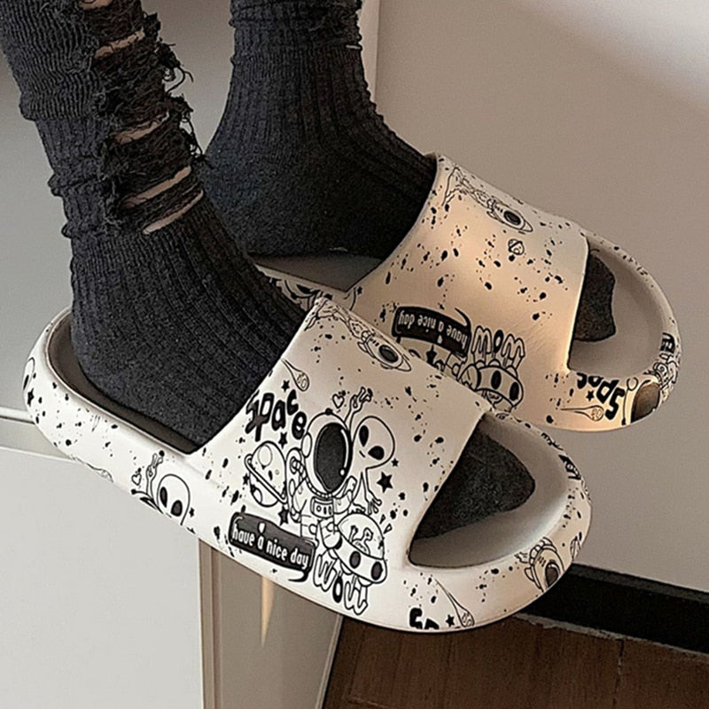 1998 Store | Chinelo Alienígena Estampado Antiderrapante | Sapatos